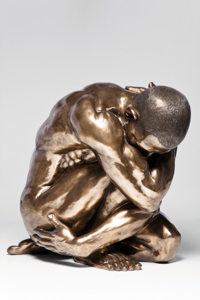 Deko Figur Nude Man Hug Bronze - Kare Design